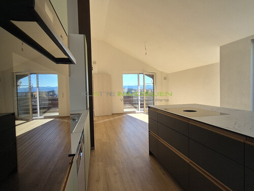 DG Wohn-Essküche 05 mit Zugang zum Südbalkon