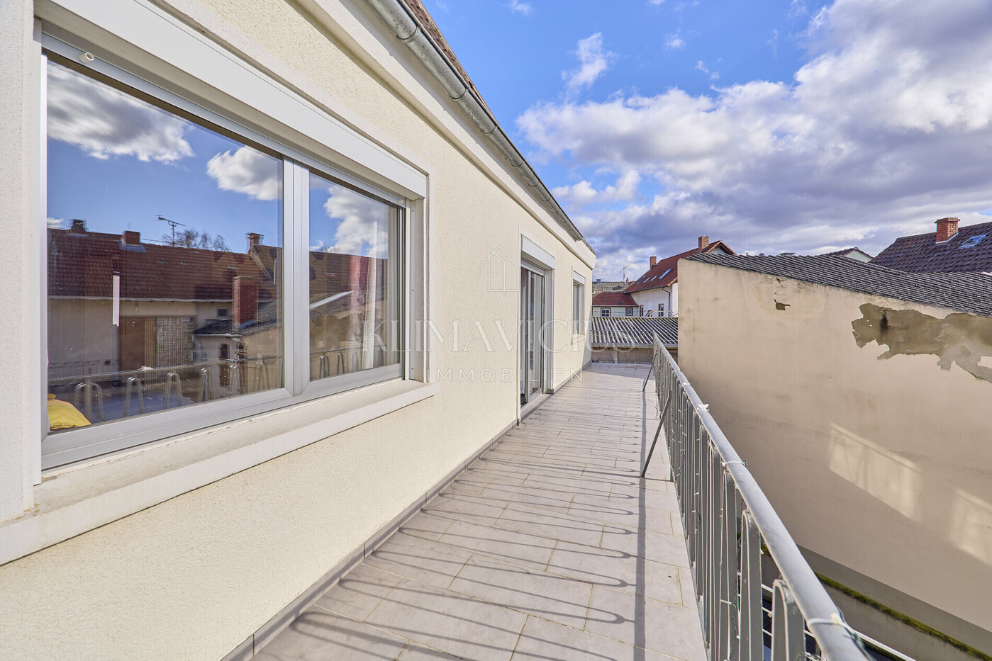 Balkon (vorderes Haus)