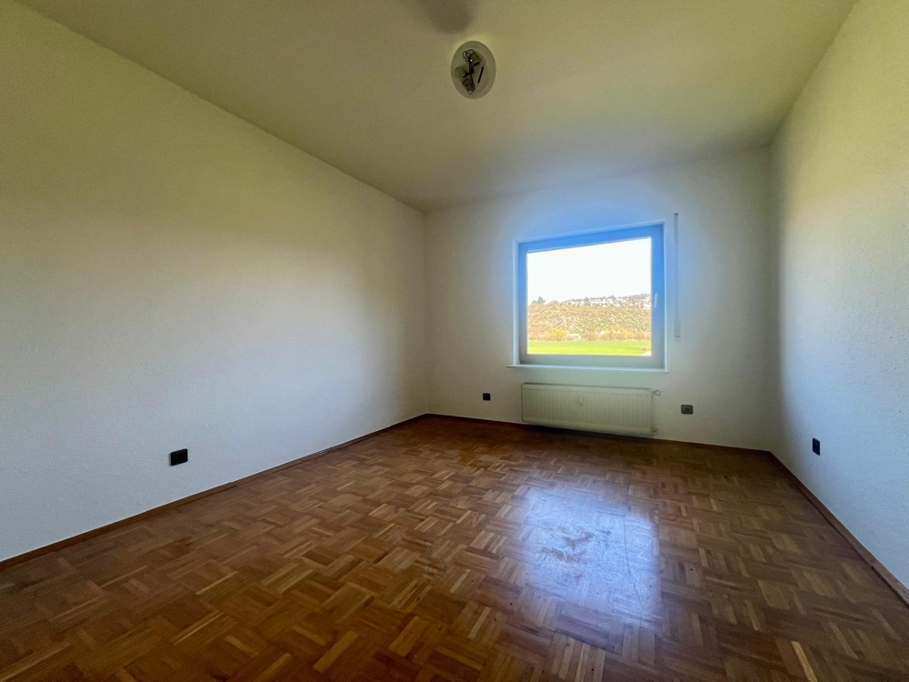 Wohnen wie im eigenen Bungalow - modernisierte 5-Zimmer-Wohnung in ruhiger Lage von Remagen-Kripp - Photo 2