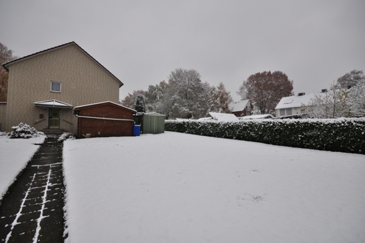 GRUNDSTÜCK MIT SCHNEE