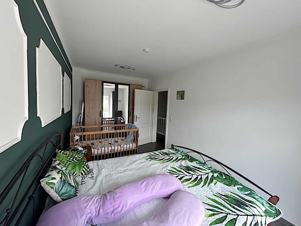 Modernes Reihenhaus mit insgesamt 3 1/2 Räumen, Keller und ausgebautem großen D ... - Photo 5