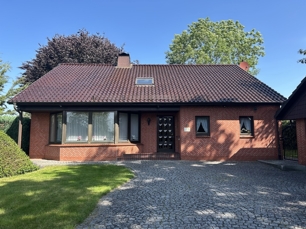 Gebäude Frontansicht