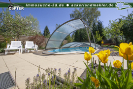 Pool mit Sonnenterrasse