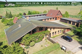 Hausfront seitlich li