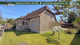 Hausfront rechts