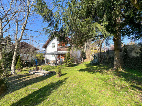 Grundstück mit Altbestand