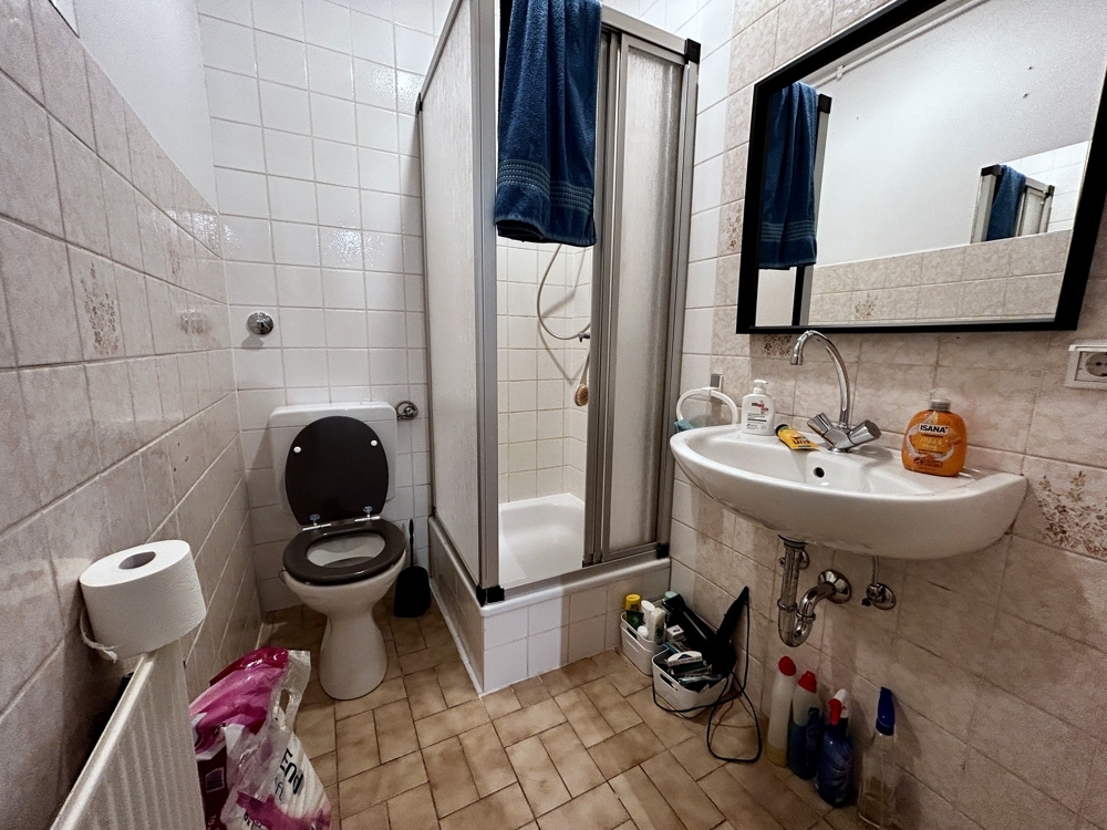 Hübsche 2 Zi.-Wohnung im Herzen der Neustadt, nur wenige Schritte vom Hauptbahnhof entfernt! - Photo 2