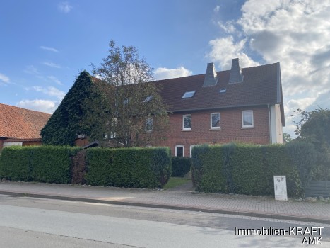 Gebäude (Straßenansicht)