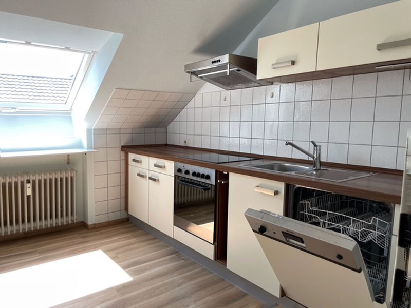 Zwei-Zimmer-Dachwohnung mit Balkon - Foto 2