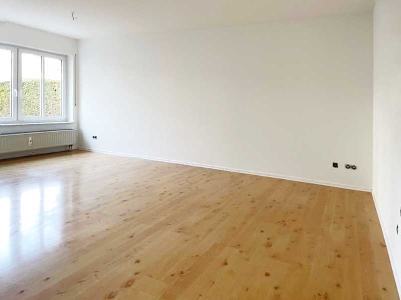 2-Zi.-Wohnung mit Terrasse und Tiefgaragenplatz - Foto 2