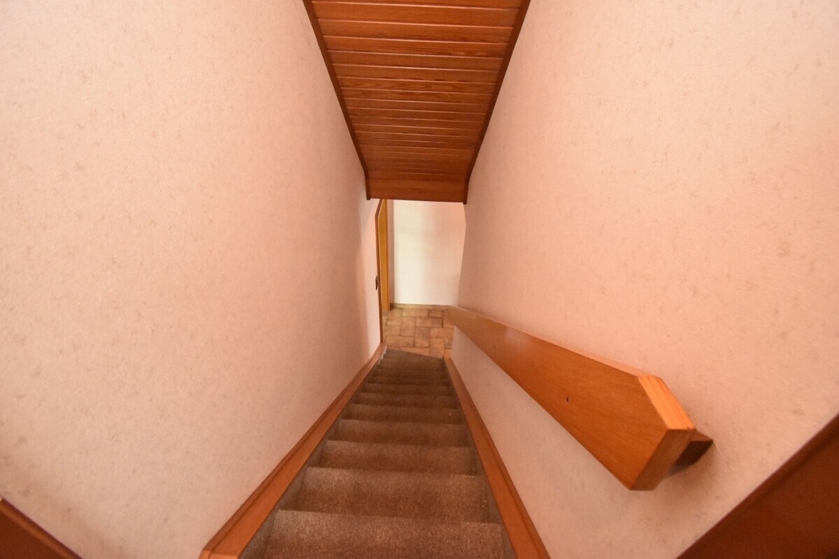 Treppenaufgang zum DG