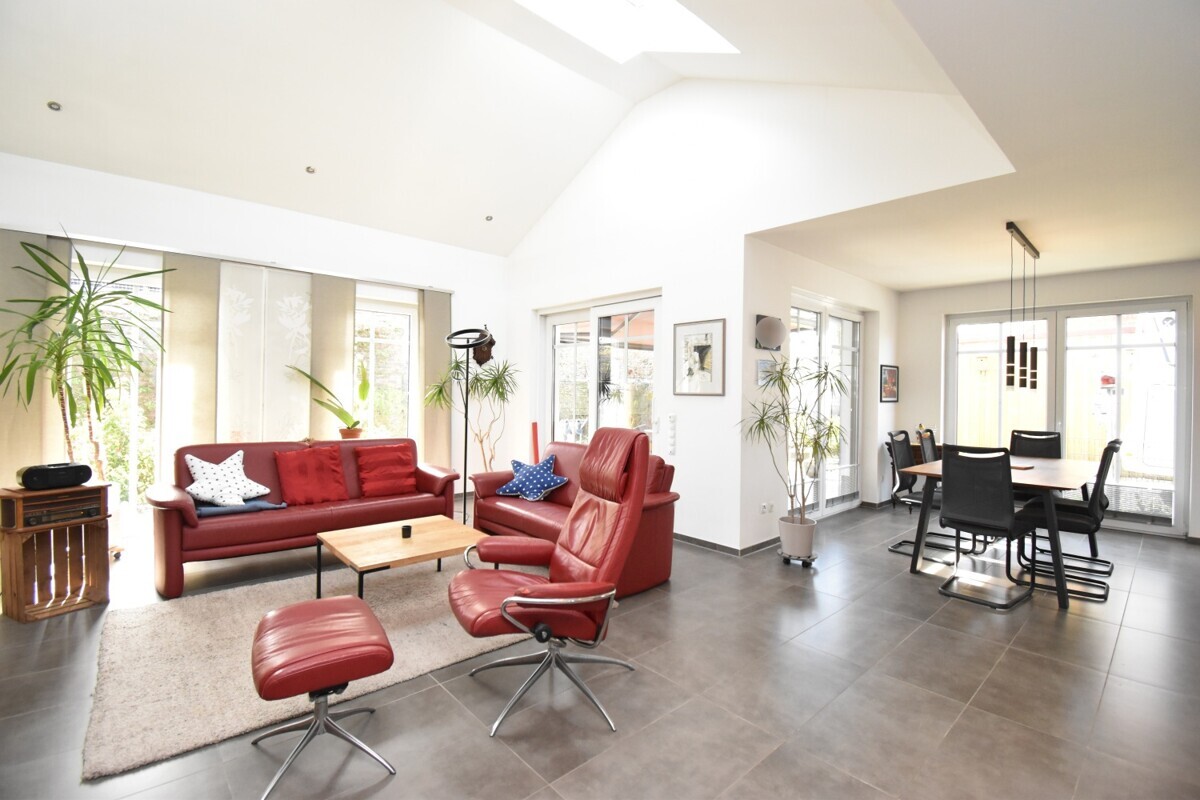 Wohn-, Ess- und Kochbereich