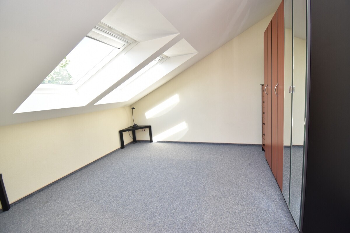 DG: Schlafzimmer 3