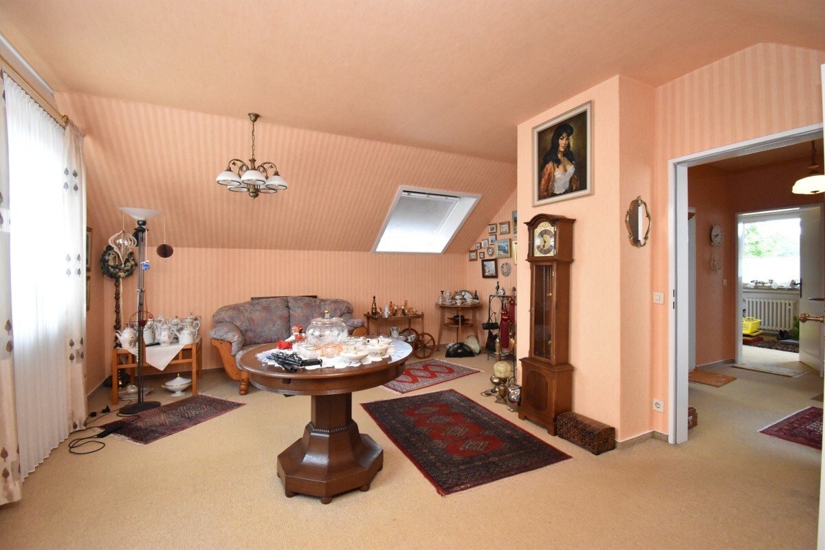 DG: großes Schlafzimmer
