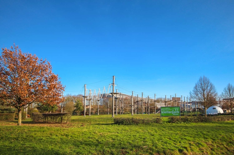 Kletterpark an der Skihalle Neuss