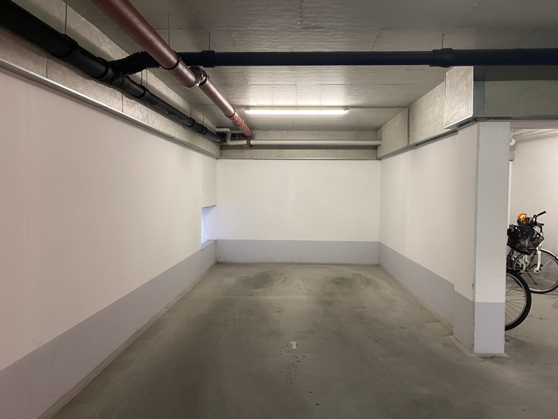 Tiefgaragenstellplatz