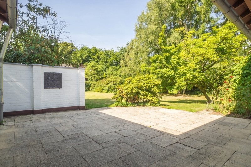 Terrasse auf der Rückseite