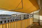 Balkon mit Markise