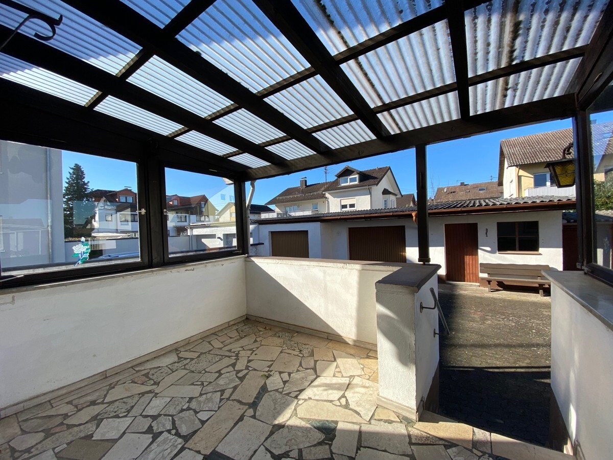 Überdachte Terrasse