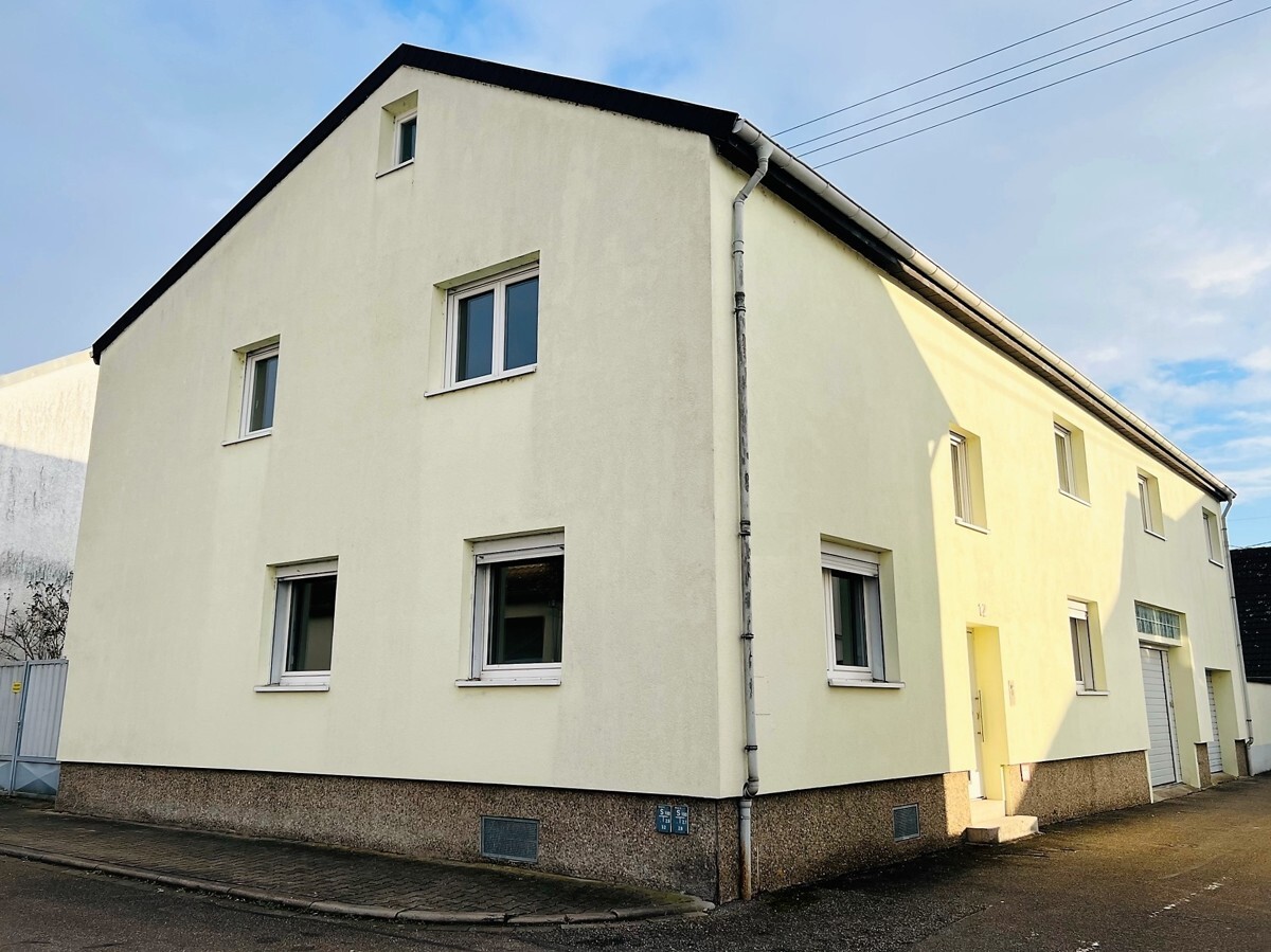 Hausansicht komplett