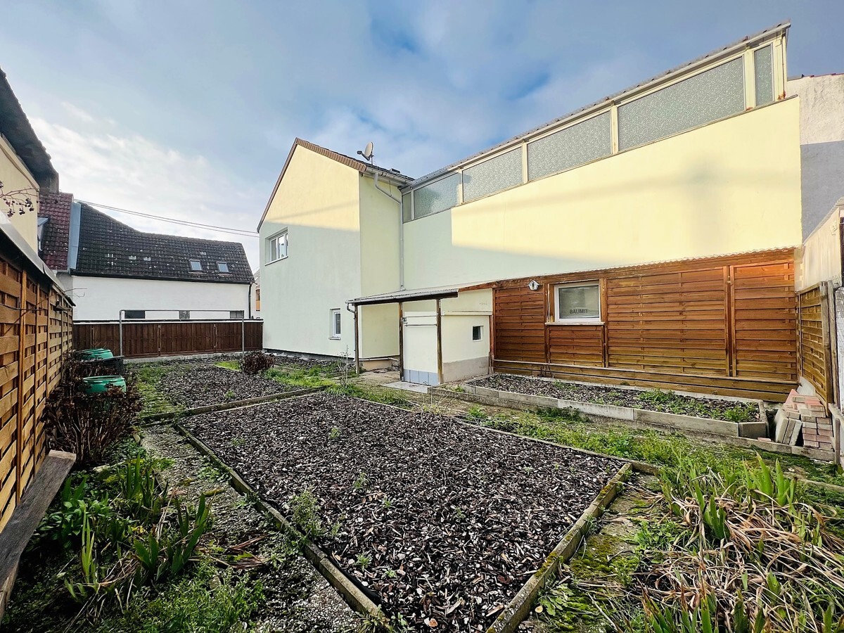 Hausansicht_Gartenseite