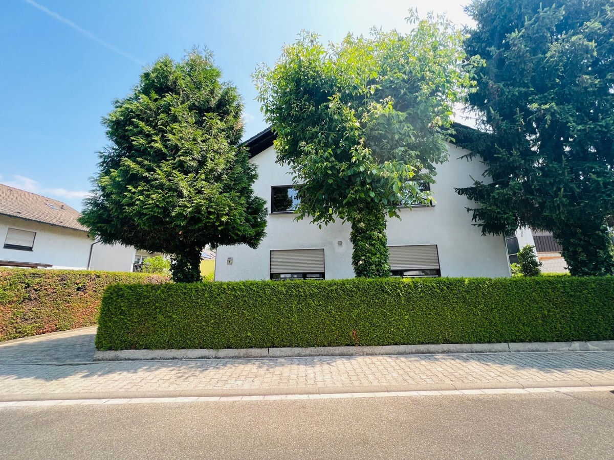 Hausansicht_Straßenseite