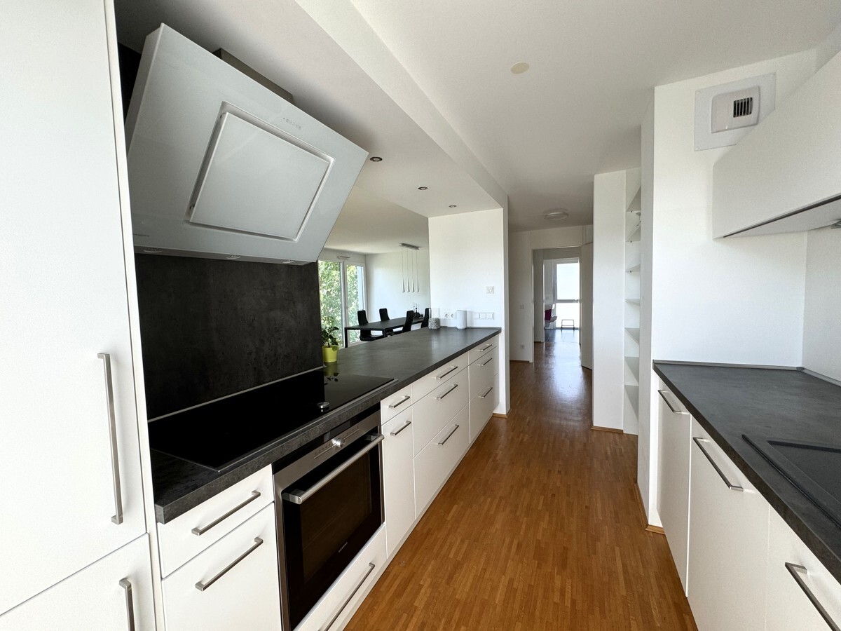 Hochwertige Einbauküche