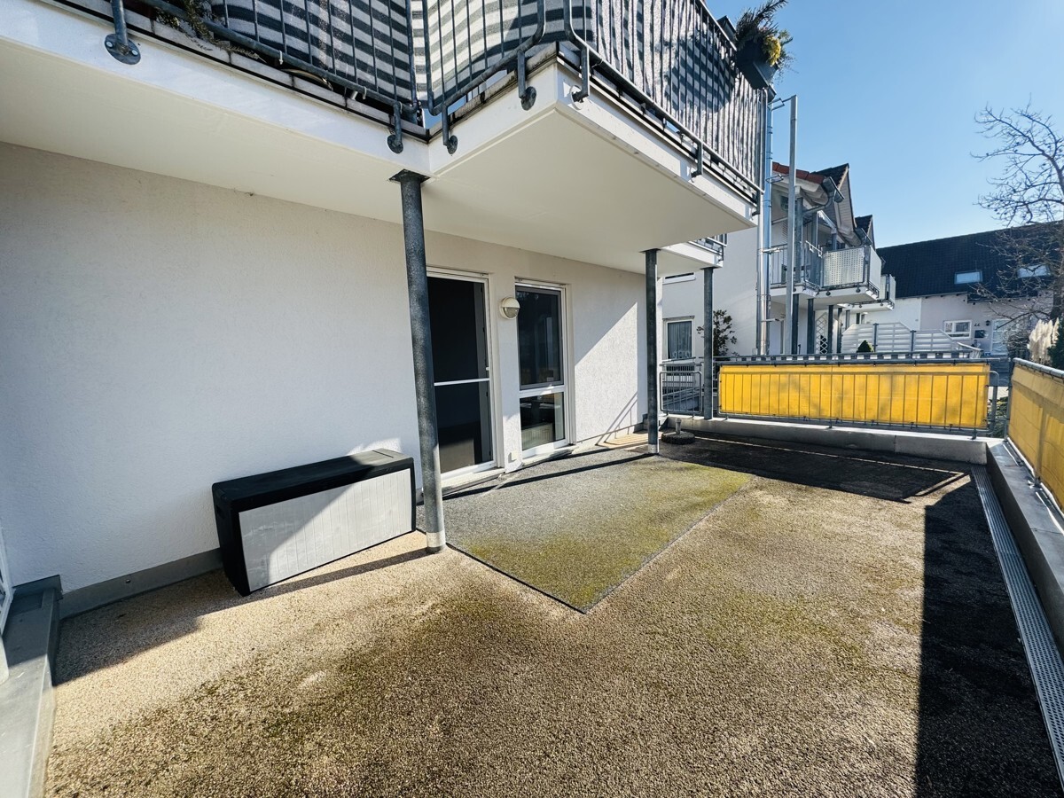 Große Balkonterrasse