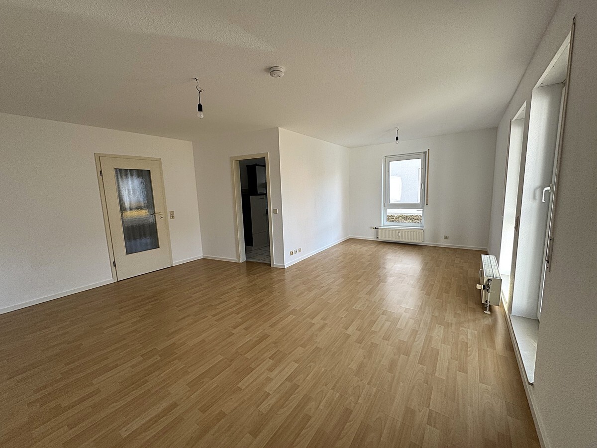 Helles Wohn- Esszimmer