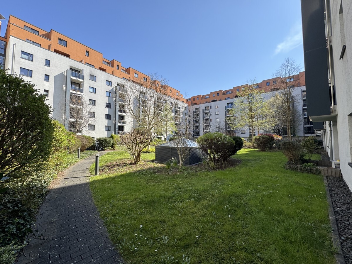 Schön angelegter Garten