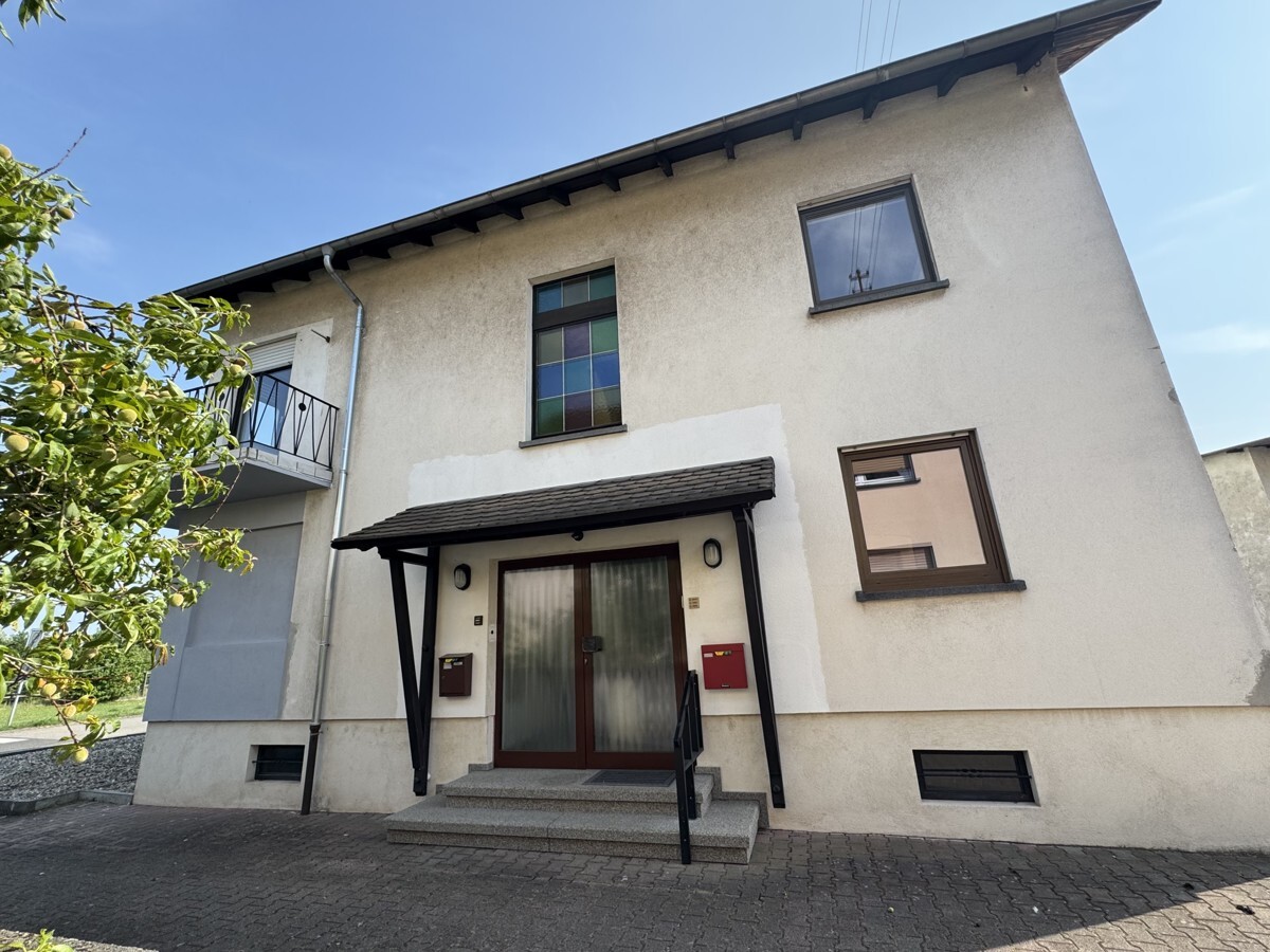 Hausansicht_Haustür