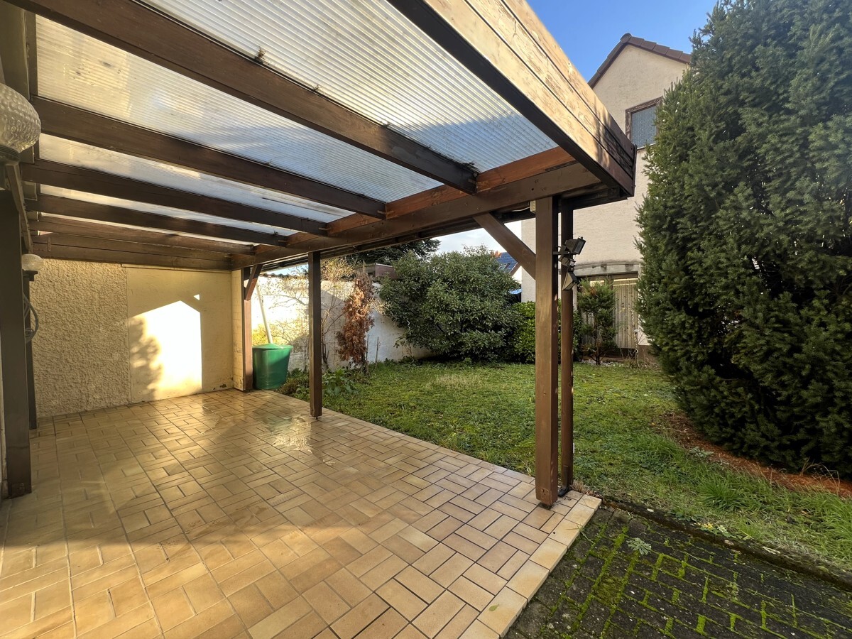 Überdachte Terrasse