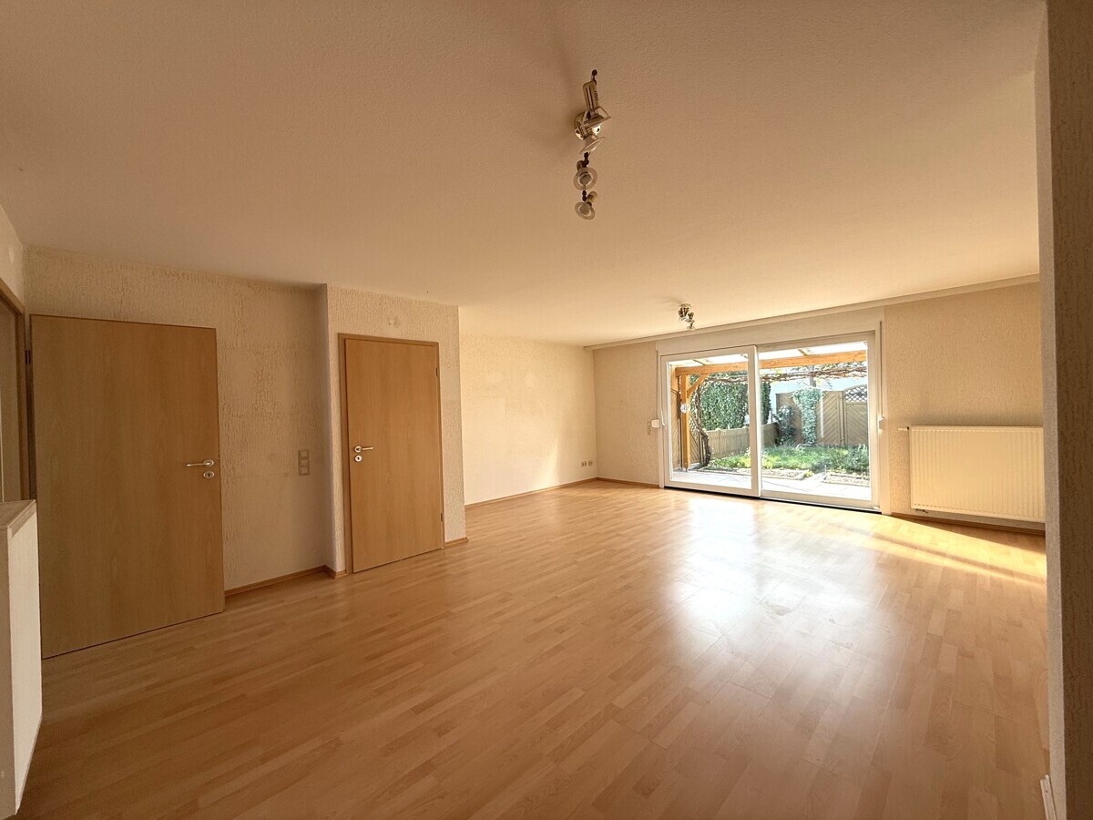 Helles Wohn- Esszimmer