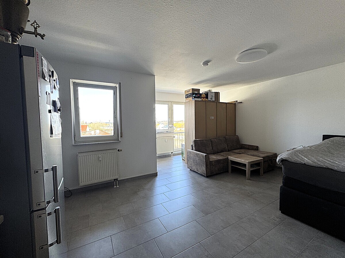 Wohn- Ess-Schlafzimmer