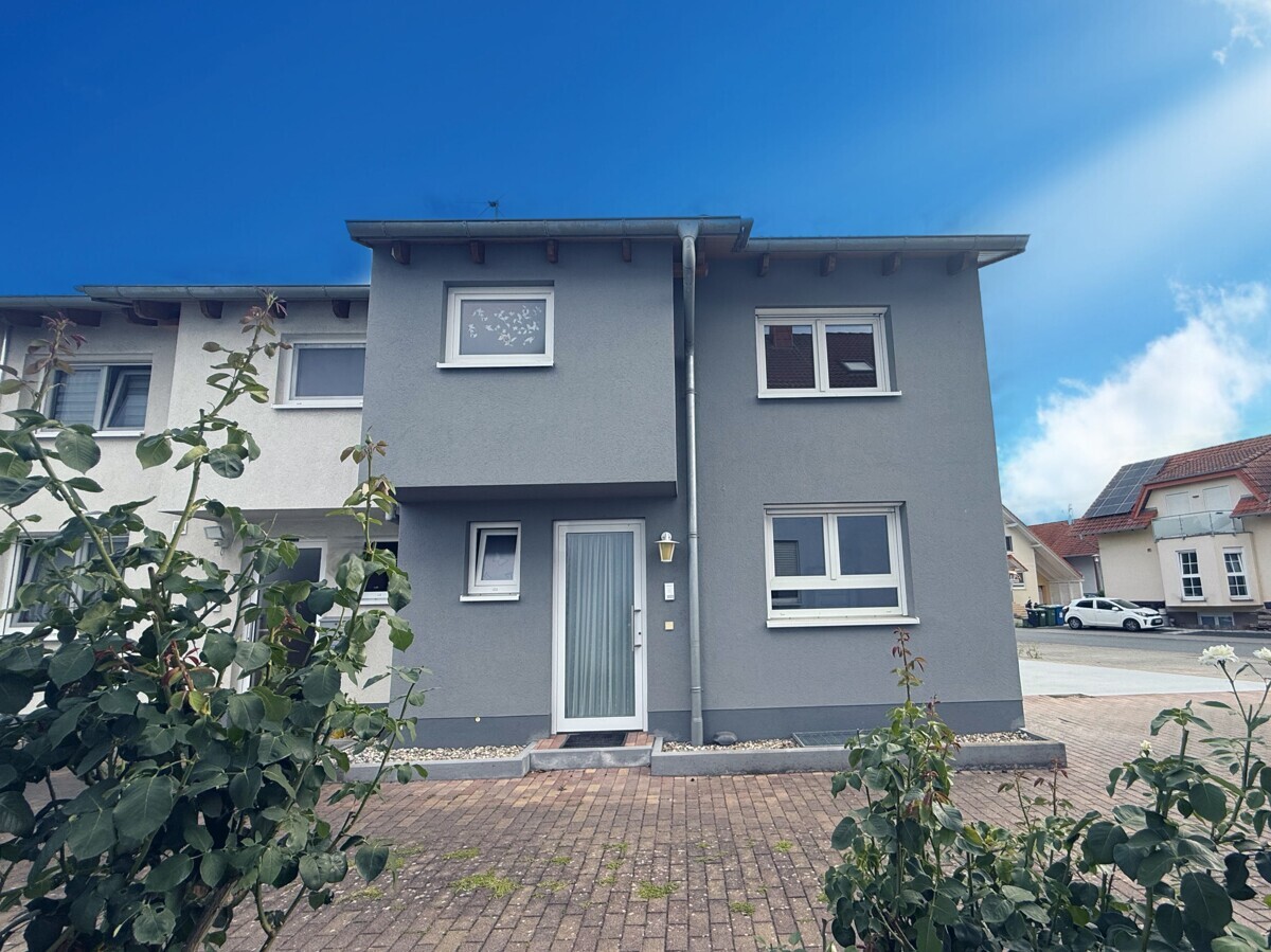 Haus Front