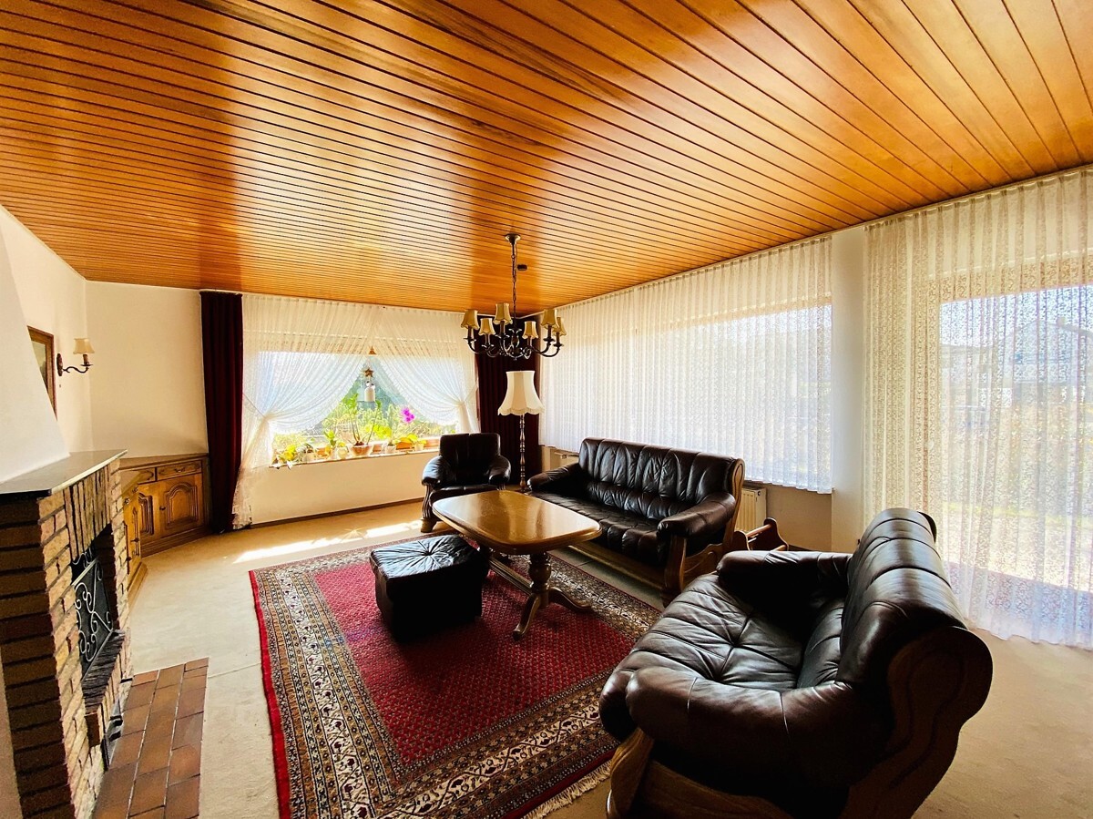 Lichtdurchflutetes Wohnzimmer_EG