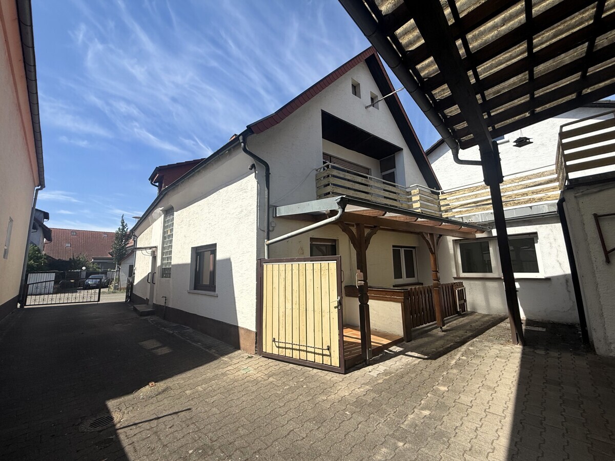 Hausrückseite