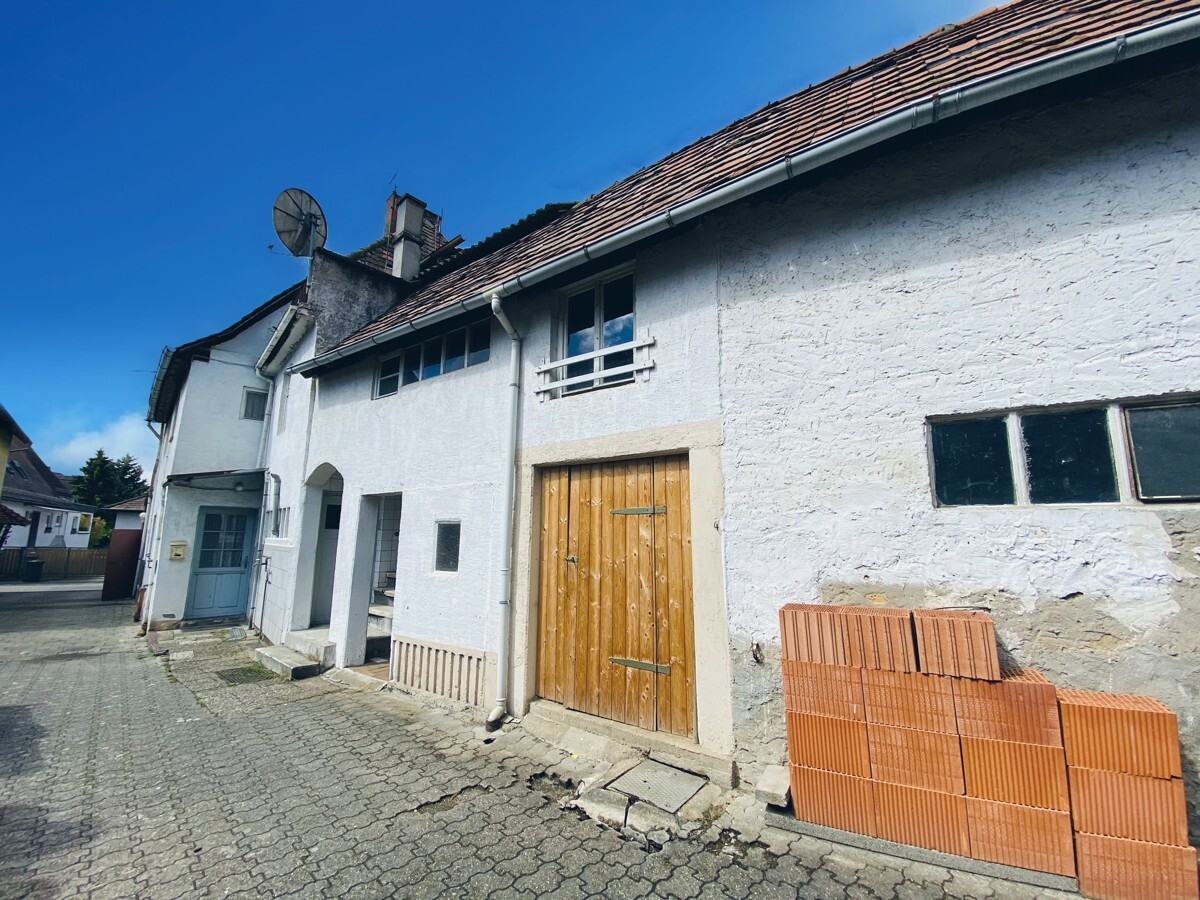 Hofansicht von hinten