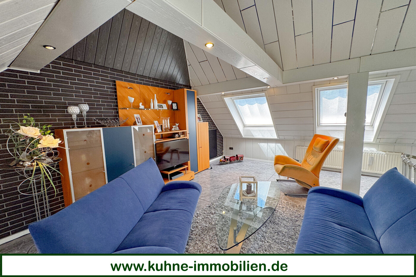 Wohnzimmer im DG