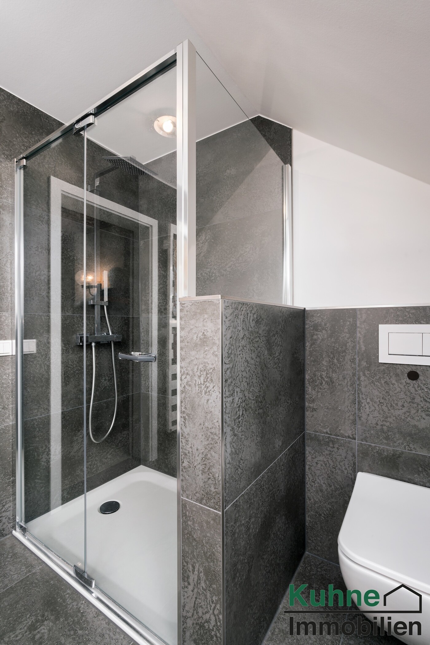 Badezimmer 1.OG