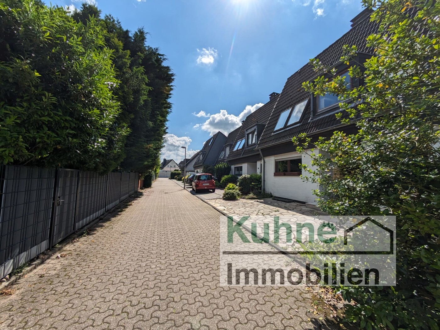 Straßenansicht