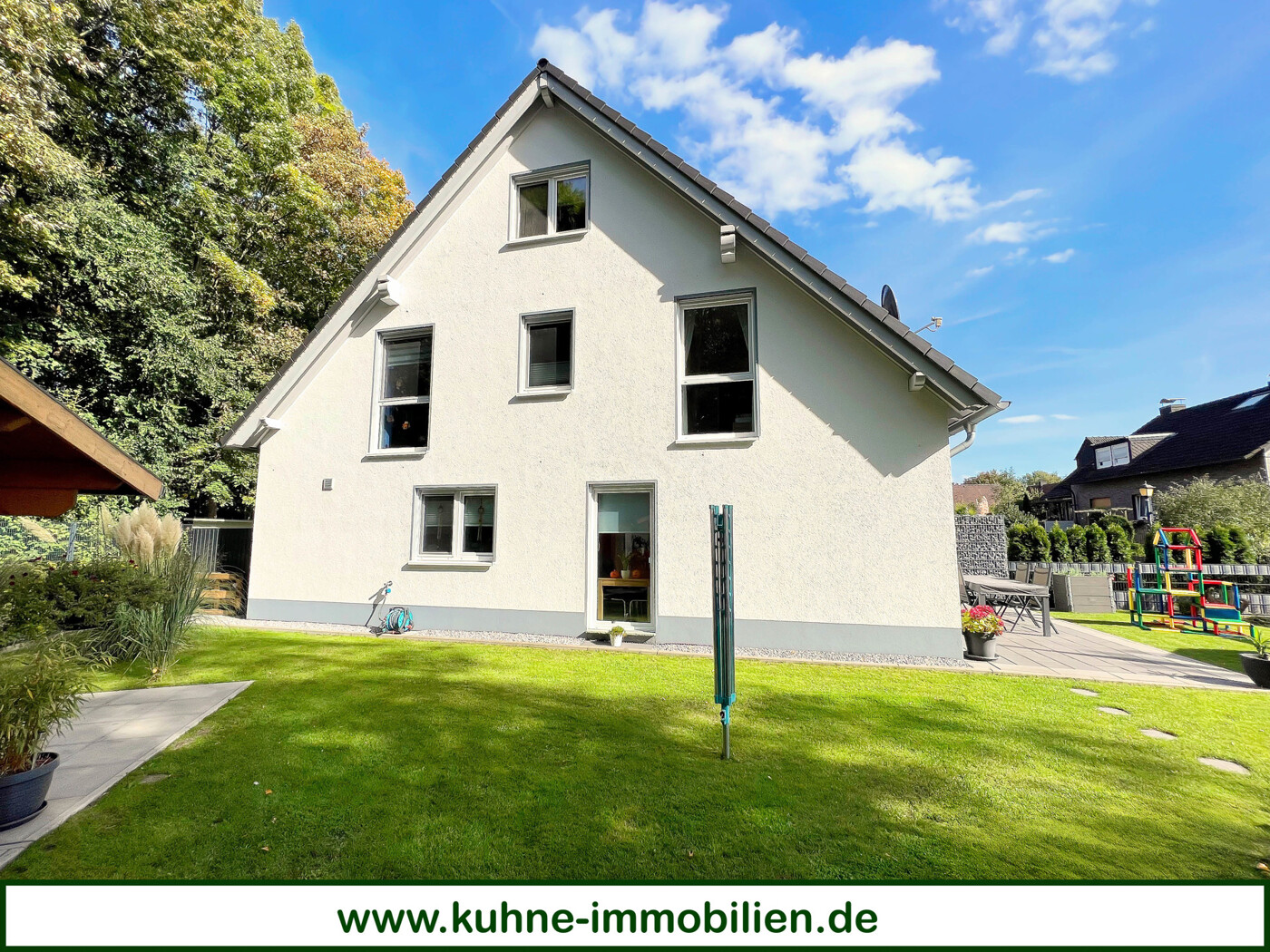 Außenaufnahme (Sommer)