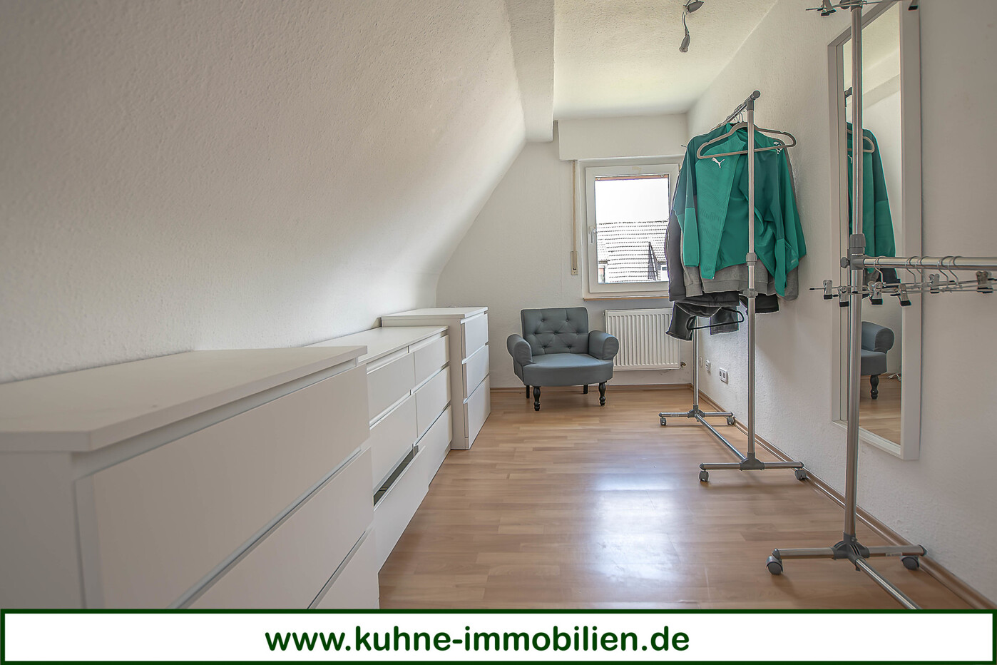 Ankleidezimmer im OG