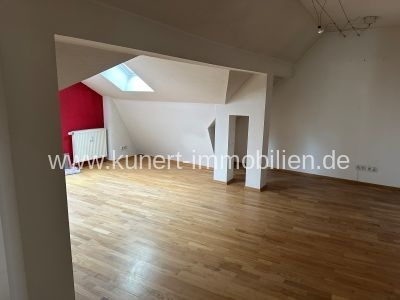 Exklusive 2-Raum-DG-Wohnung mit herrlichem Ausblick über die hallesche City - Foto 3