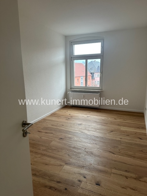 Attraktive 2-Zi-Whg. nahe Zoo im 2.OG, neu saniert mit Parkett,Fliesen+Badewanne ... - Foto 1