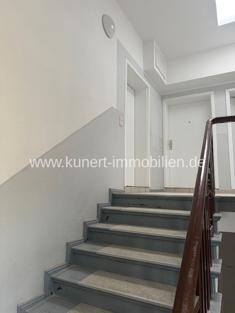 Frisch sanierte 2-Zi-Whg. mit Fliesen, Parkett und Badewanne nahe Zoo im 2.OG,St ... - Photo 4