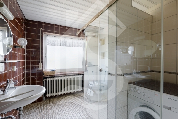 bathroom ground floor