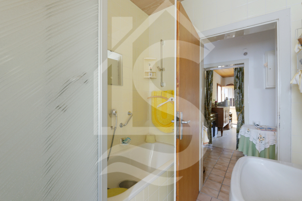 Badezimmer EG