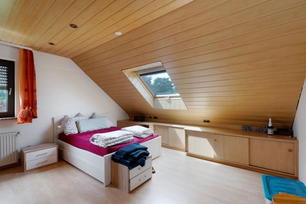Schlafzimmer2 1OG