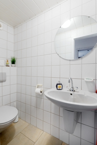 guest toilet ground floor